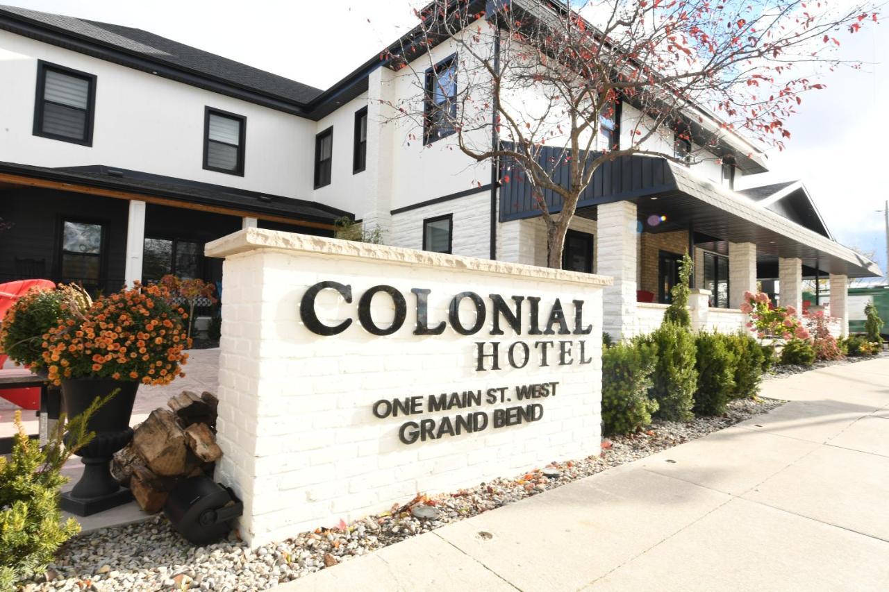 Colonial Hotel & Suites Grand Bend Zewnętrze zdjęcie