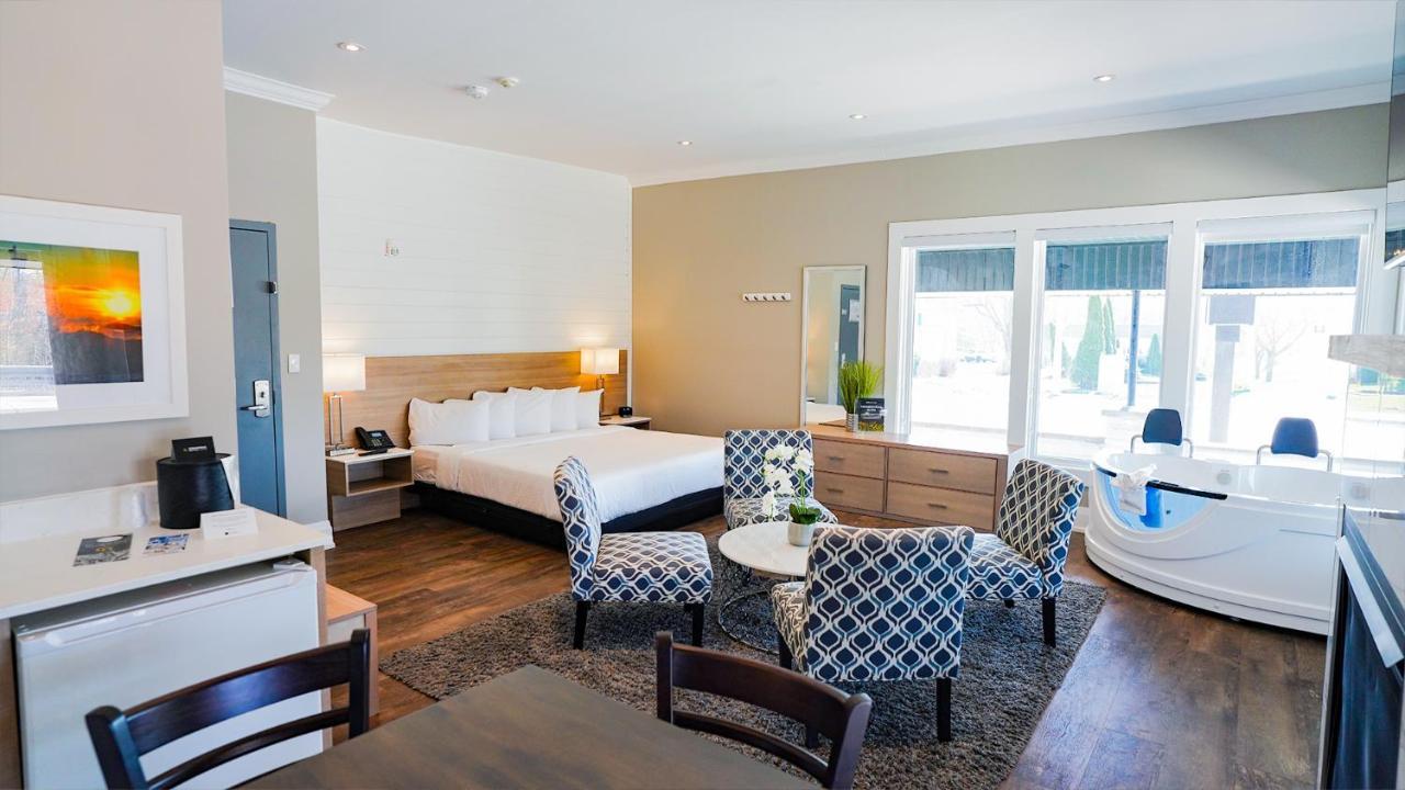 Colonial Hotel & Suites Grand Bend Zewnętrze zdjęcie