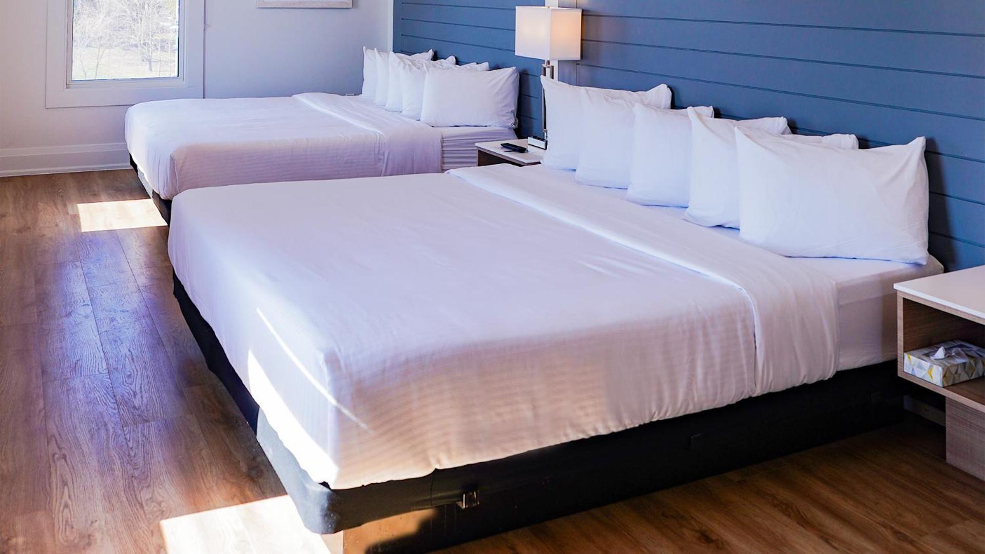 Colonial Hotel & Suites Grand Bend Zewnętrze zdjęcie