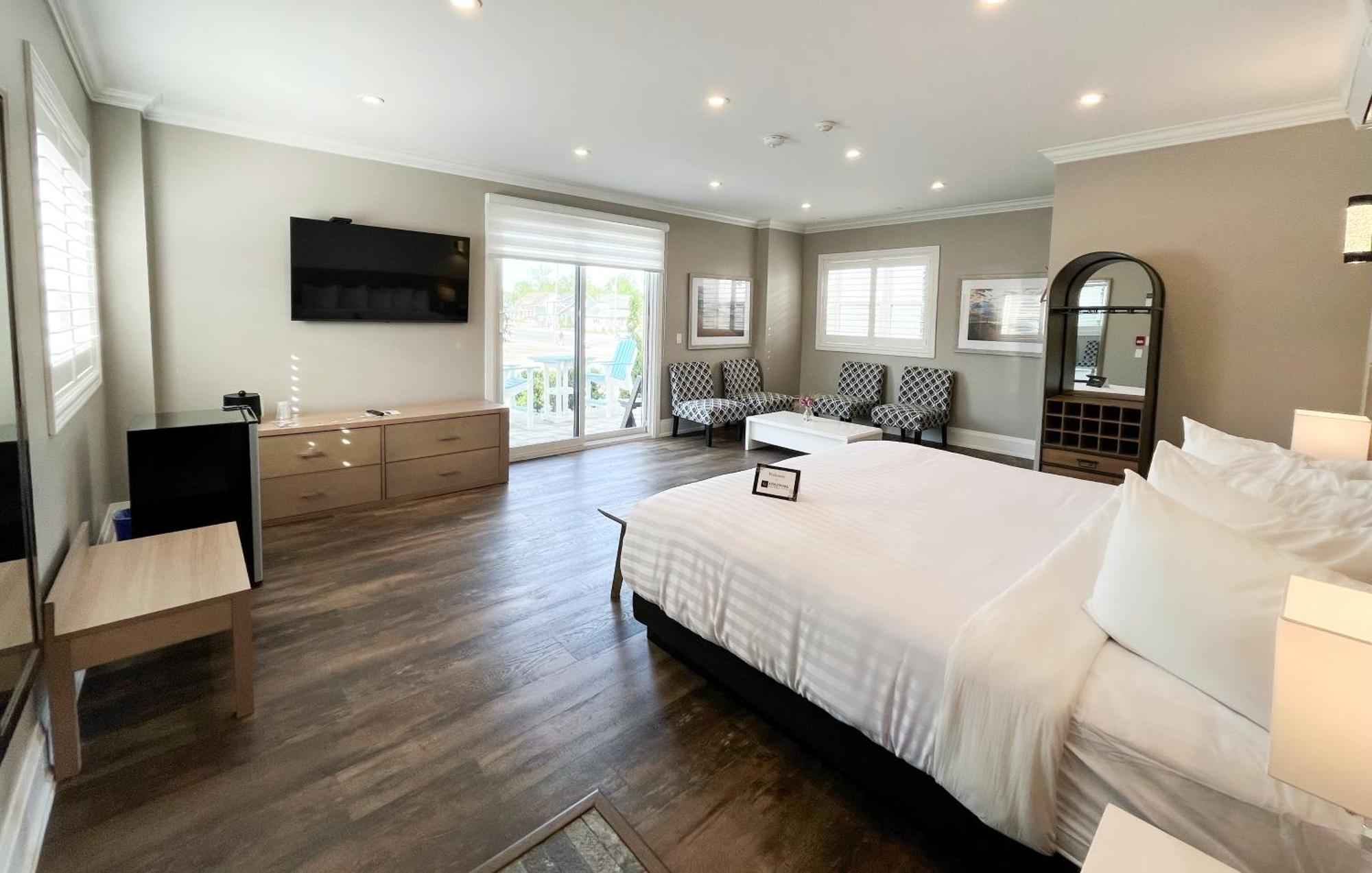 Colonial Hotel & Suites Grand Bend Zewnętrze zdjęcie