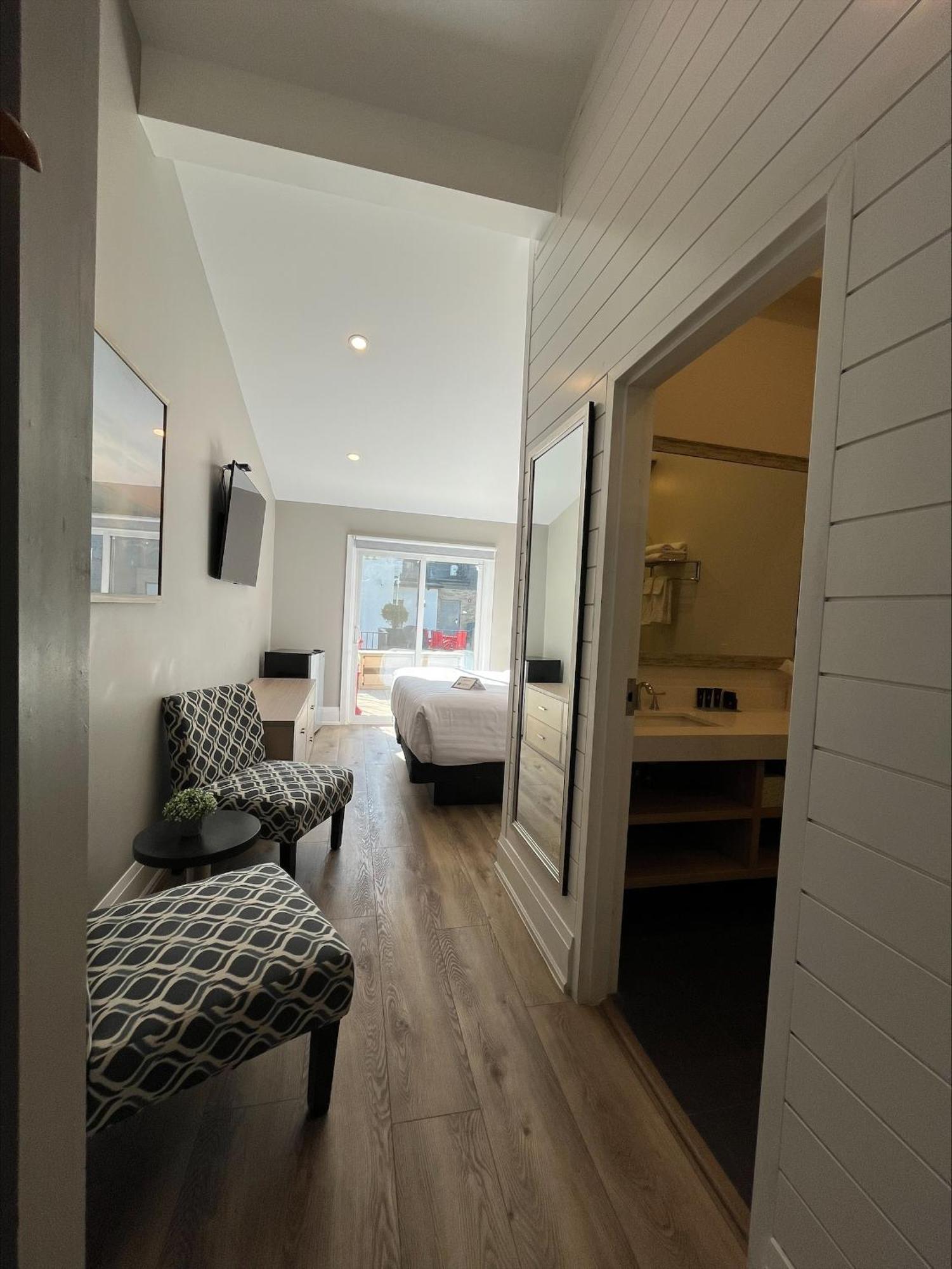 Colonial Hotel & Suites Grand Bend Zewnętrze zdjęcie