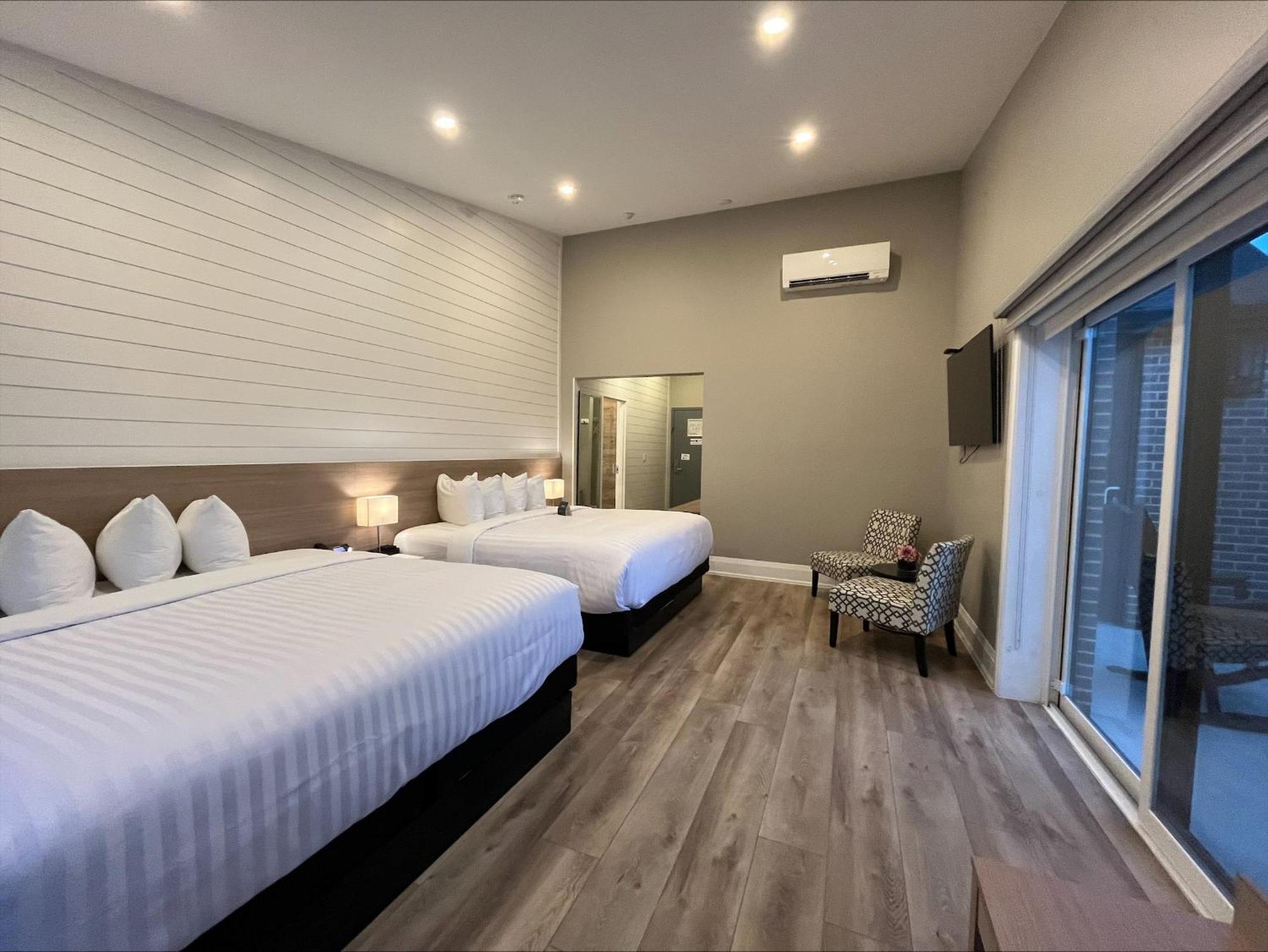 Colonial Hotel & Suites Grand Bend Zewnętrze zdjęcie